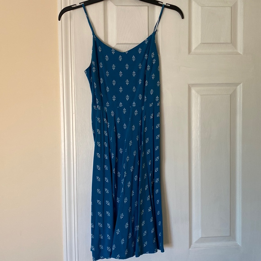 a blue dress